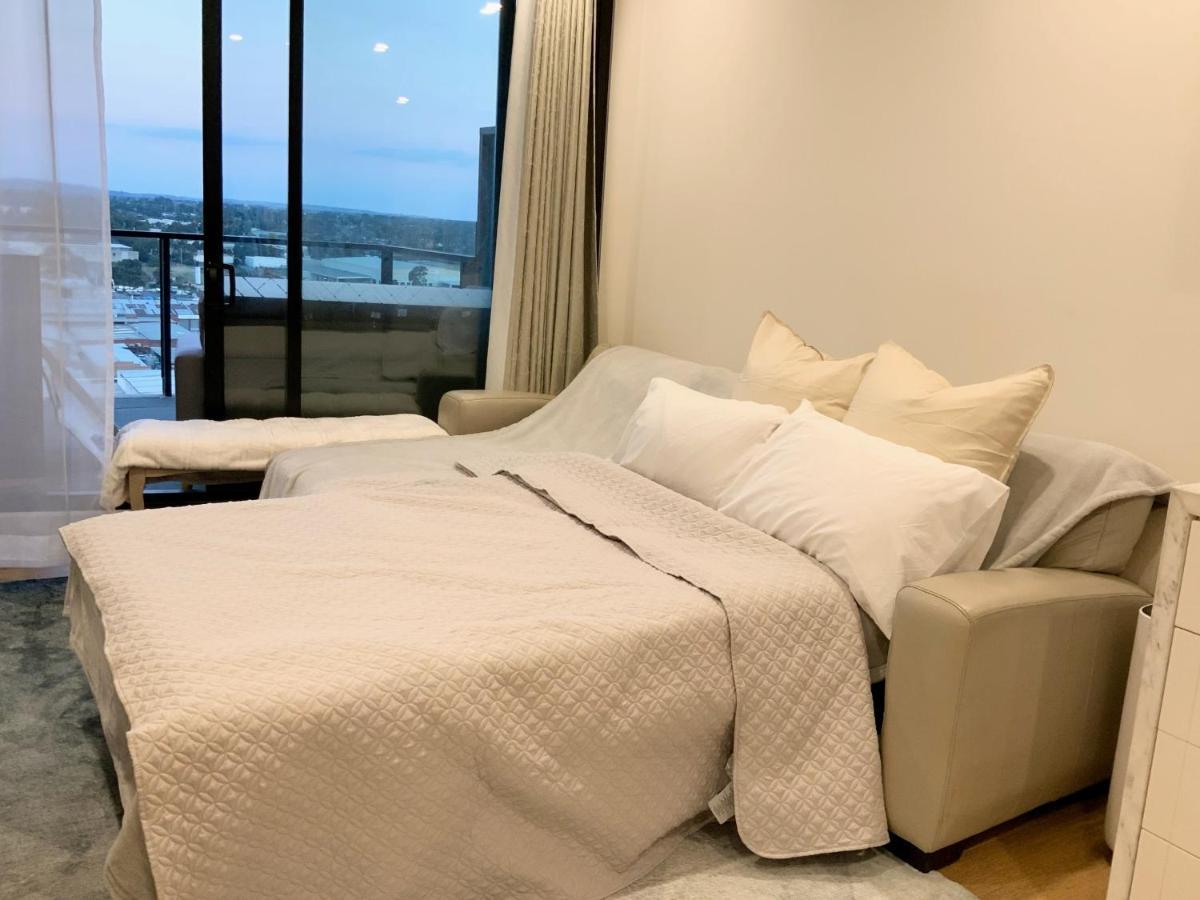 M-City Apartment - Executive Twin King Ensuites - Fully Equipped - Free Parking, Fast Wifi, Smart Tv, Netflix, Complementary Drinks & Amenities - M-City Shopping Centre Clayton 3168 Esterno foto